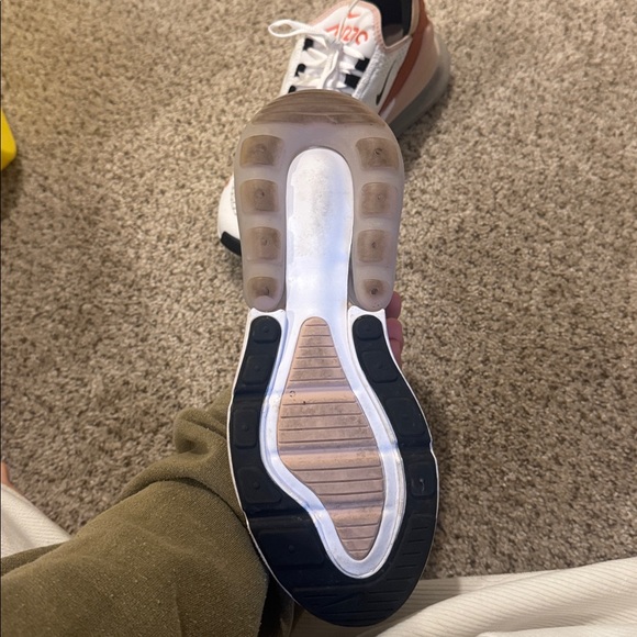 Nike Air Max 270 White with Orange Highlights - Picture 2 of 3